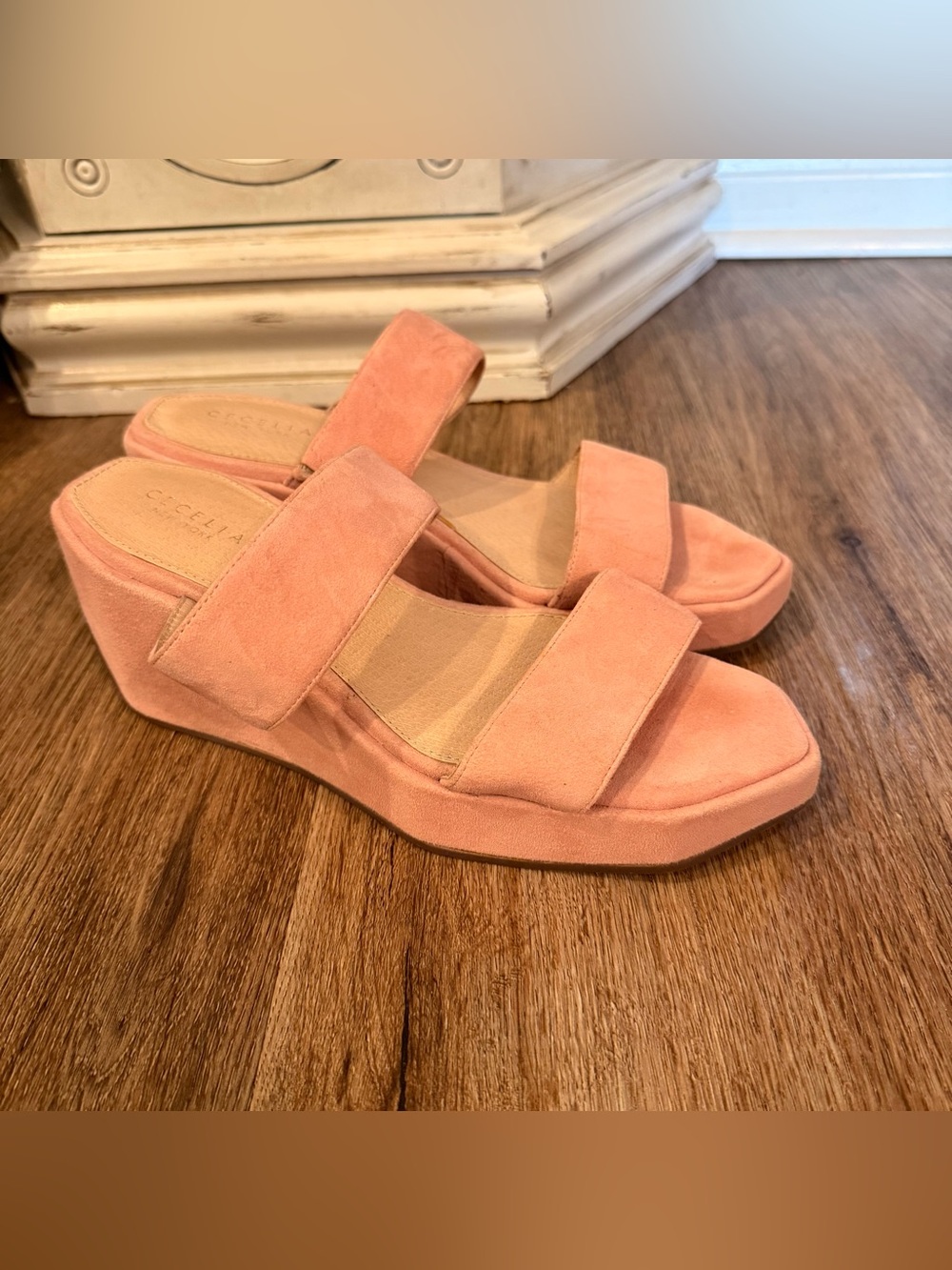 Cecelia New York Baily Sandals Suede Pink Wedges Straps Anthropologie Sz 8.5